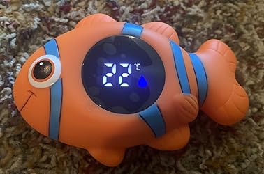 Baby Bath Thermometer,The Infant Baby Bath Floating Toy, Safety Temperature Water Thermometer, Baby Temperature Warning, LED Display Warning Thermometer, Baby Bath Essentials (Clownfish) Open Limits